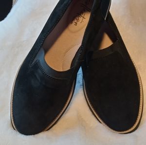 Clarks Ultimate Comfort Collection Women's Black Suede Shoes, Sz 7M